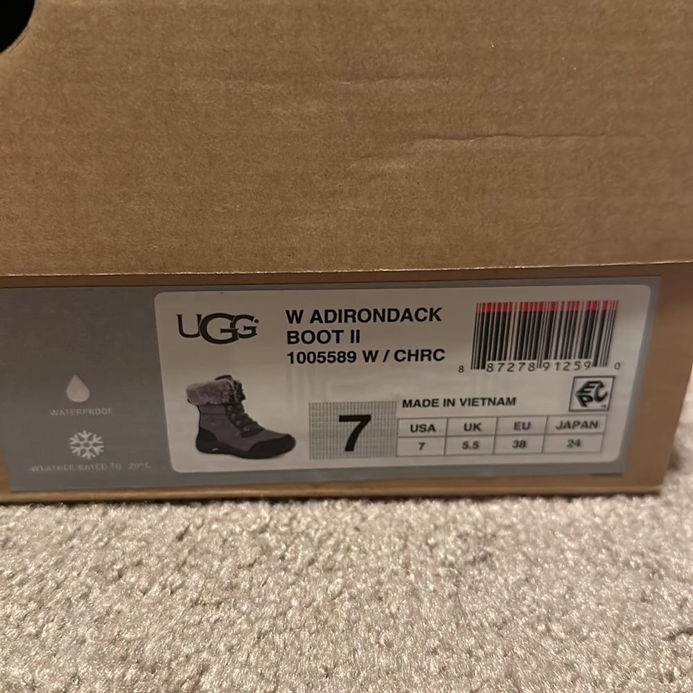 ugg 1005589